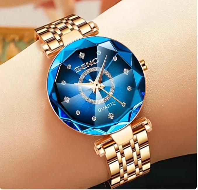 DIAMOND SHAPE WATCH (Rose Gold Strap)